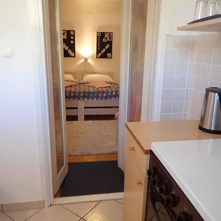 Apartman In Starigrad-paklenica 6865 *