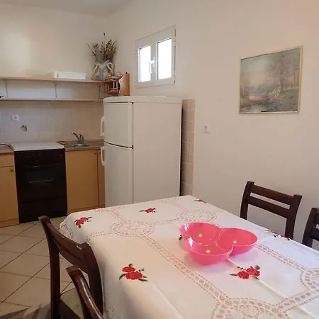 In Starigrad-paklenica 6865 Apartman Starigrad-Paklenica