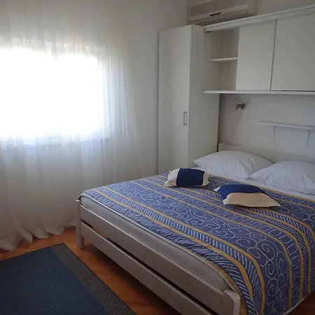 Apartman In Starigrad-paklenica 6865