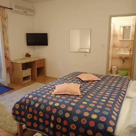 Apartman In Starigrad-paklenica 6865 Starigrad-Paklenica